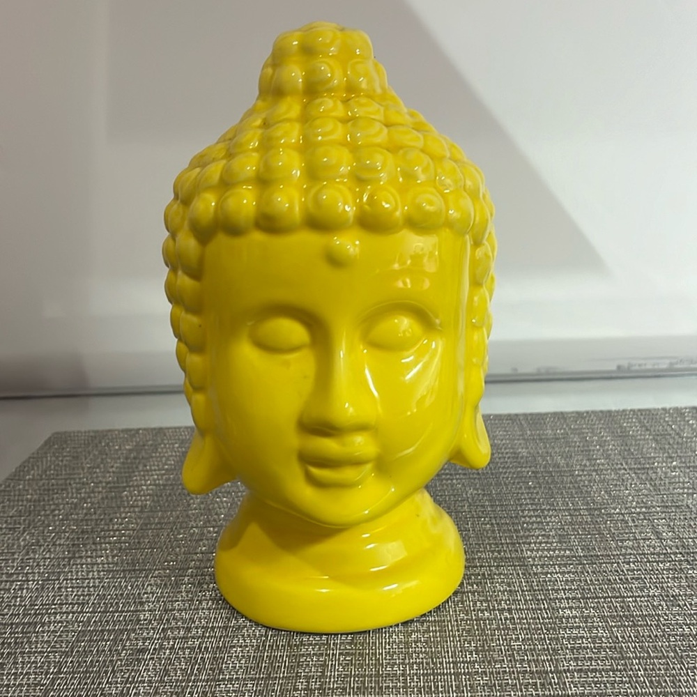 Buddha head